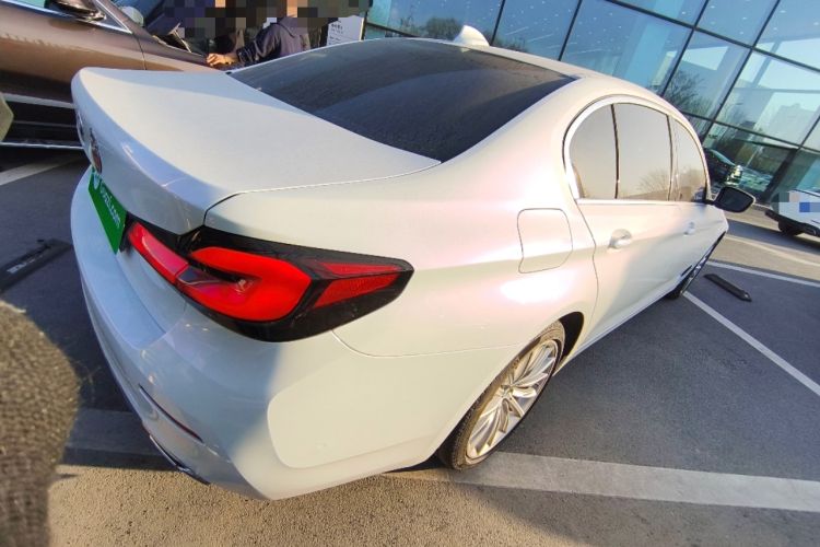 Used BMW 5 Series 2022 Second Facelift 530Li Luxury Edition Premium Package
