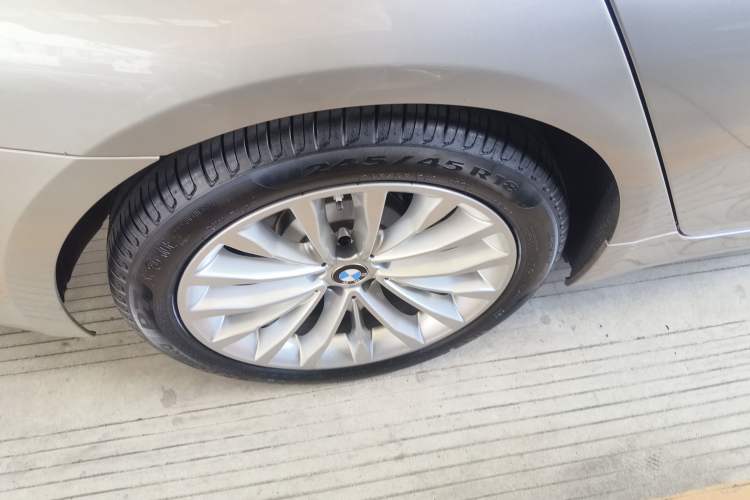 Used BMW 5 Series 2020 525Li Luxury Package
