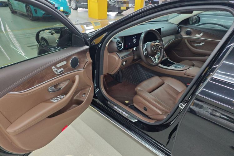 Used Mercedes-Benz E-Class 2019 E 260 L
