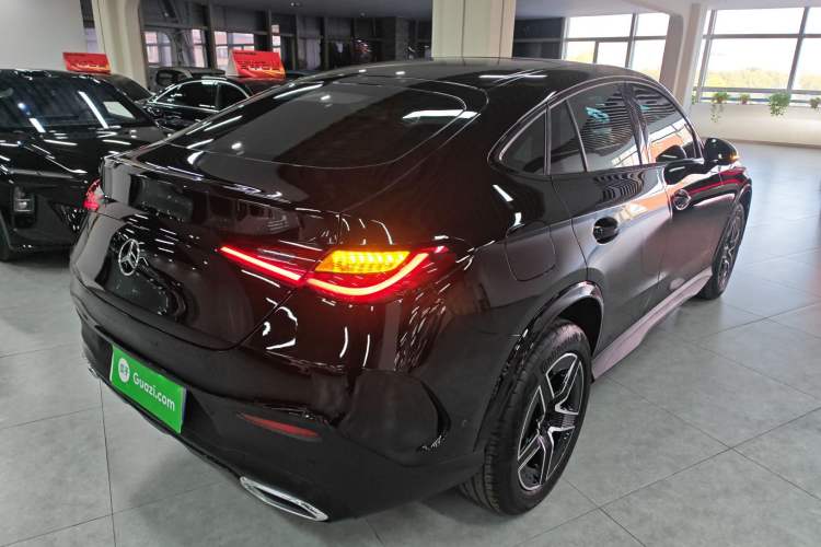 Used Mercedes-Benz GLC Coupe 2024 GLC 260 4MATIC Coupe SUV
