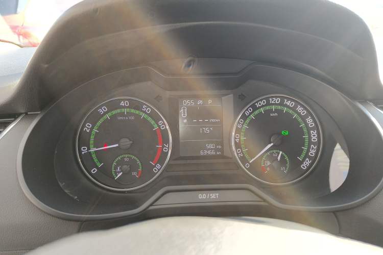 Used Skoda Octavia 2019 1.5L Automatic SmartDrive Comfort Edition China VI Standard
