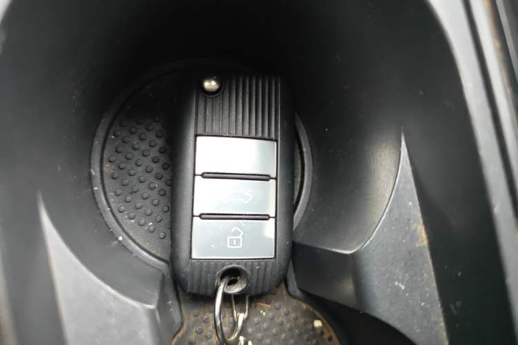 Used MG 6 2017 20T Manual Luxury Smart Connect Version China V Standard