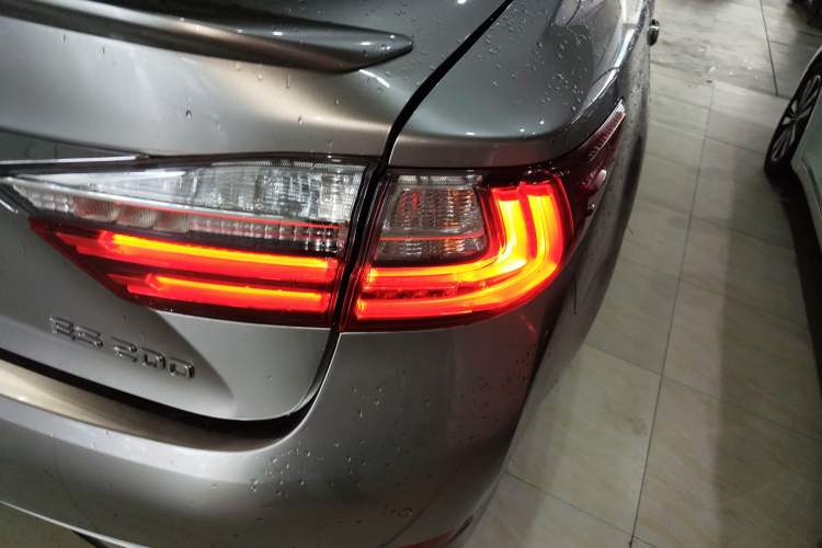 Used Lexus ES 2015 200 Elite Edition