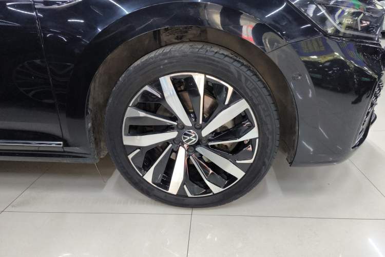 Used Volkswagen Passat 2022 330TSI Starry Luxury Edition