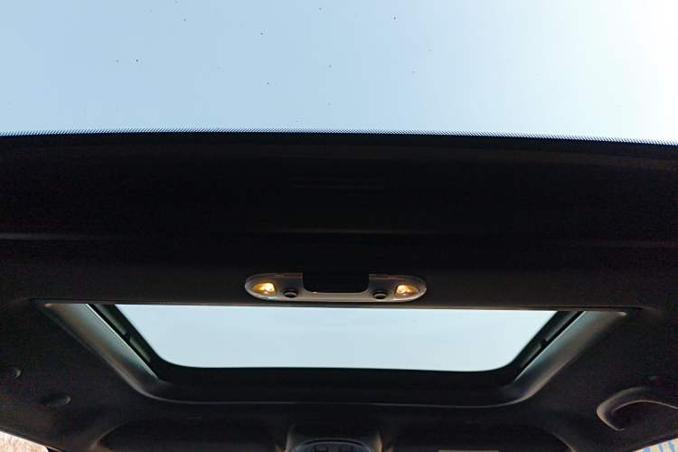 Used  MINI 2019 1.5T COOPER Racing Edition Five-Door Model
