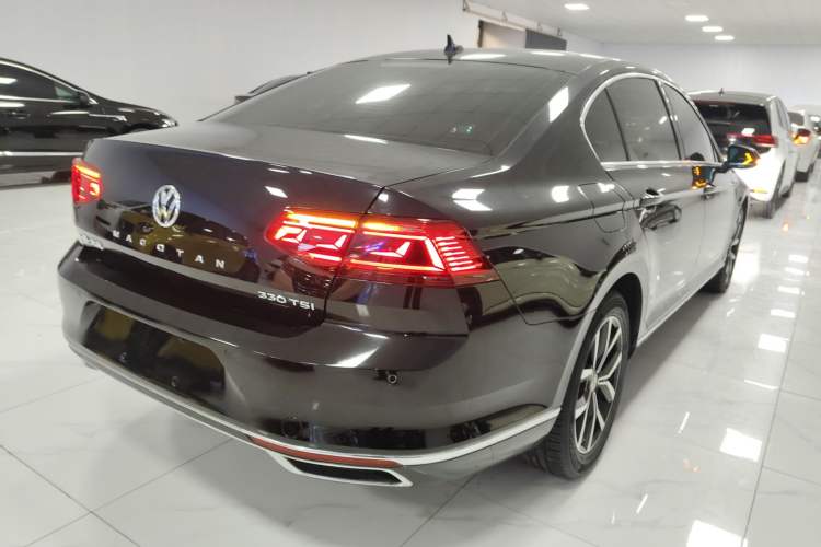 Used Volkswagen Magotan 2020 330TSI DSG Leading Model
