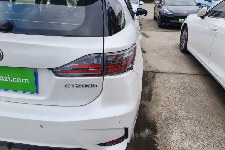 Used Lexus CT 2014 CT200h Comfort Edition Monochrome