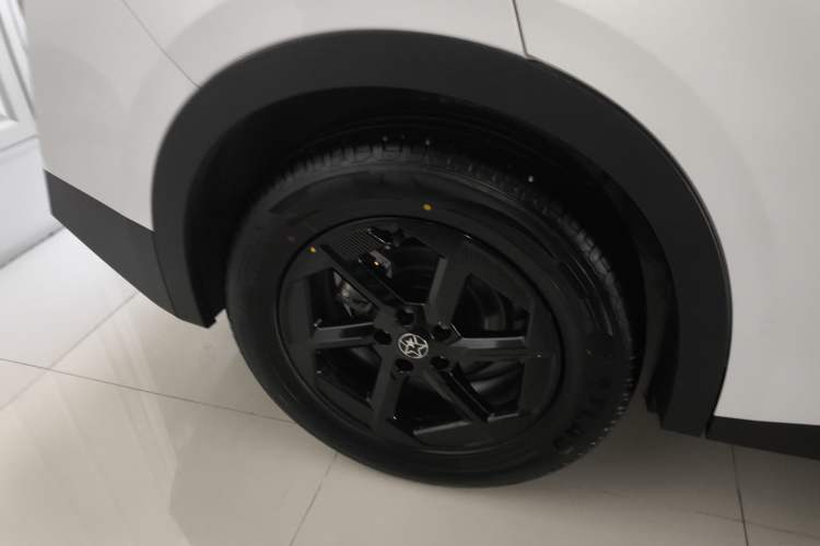 Used Venucia VX6 2024 450 Travel Edition
