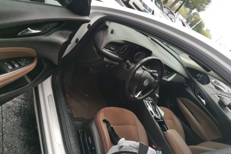 Used Buick Regal 2017 20T Luxury Model
