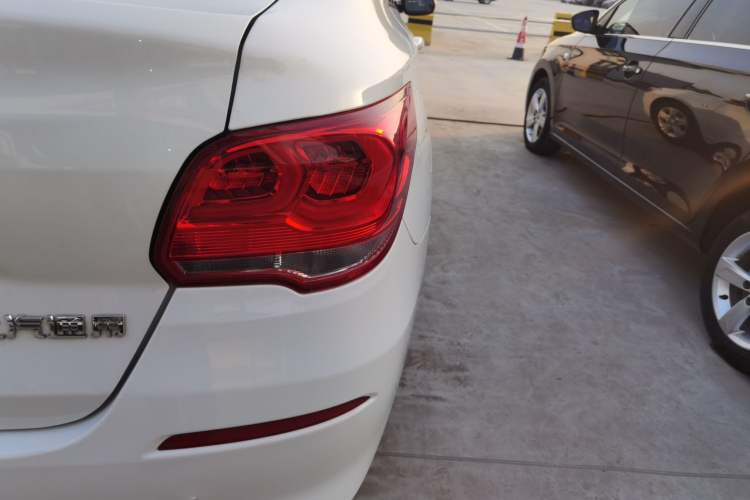 Used Chevrolet Cavalier 2018 320 Automatic Enjoyment Sunroof Edition