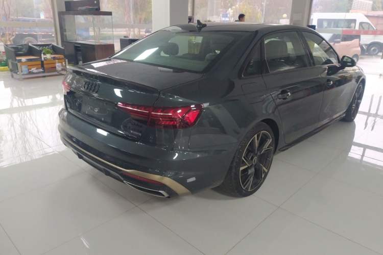 Used Audi A4L 2024 40 TFSI quattro RS Performance Package
