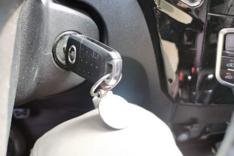 Used Great Wall M4 2014 1.5L manual Comfort trim level
