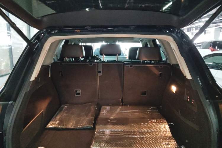 Used Volkswagen Touareg 2011 3.0 TSI Comfort Version