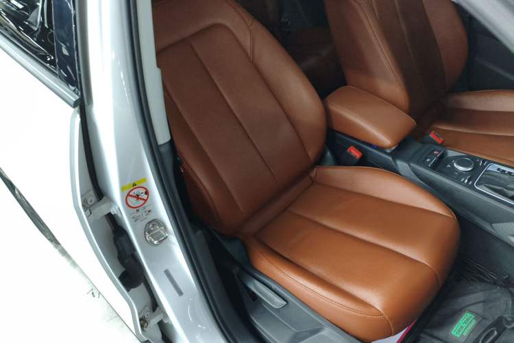 Used Audi Q2L 2018 35 TFSI Launch Exclusive Edition China VI
