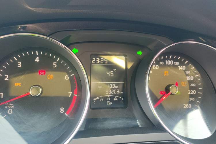 Used Volkswagen Sagitar 2015 1.6L Automatic Comfort Model