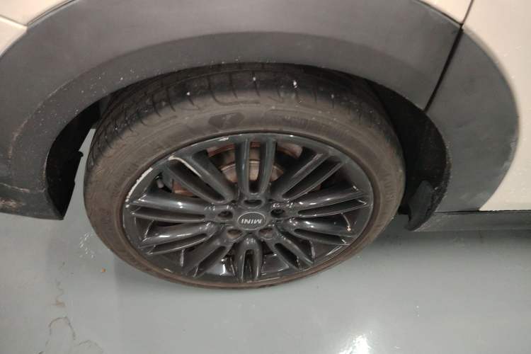 Used  MINI 2022 Updated 1.5T COOPER Artist Five-Door Edition
