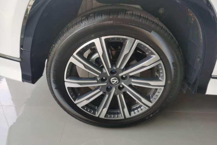 Used Changan CS75 PLUS 2024 3rd Generation Champion Edition 2.0T Intelligent Drive Performance Model
