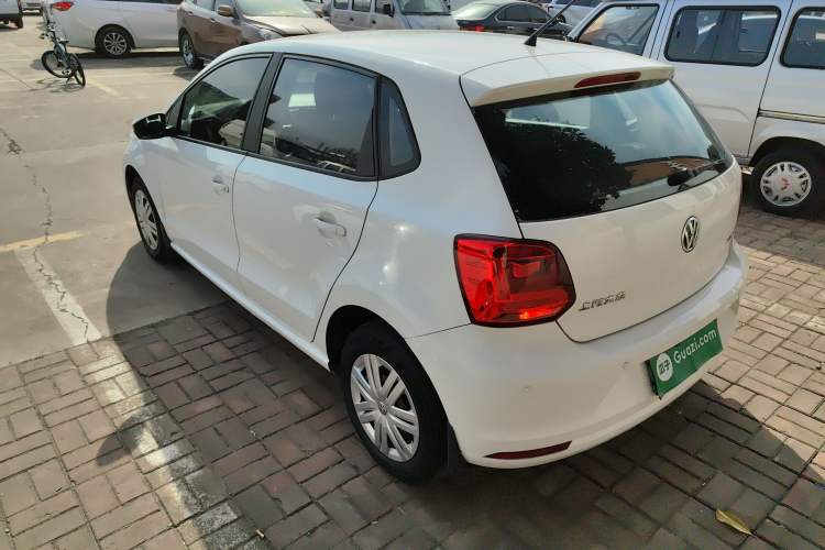 Used Volkswagen Polo 2016 1.4L Manual Fashion Model