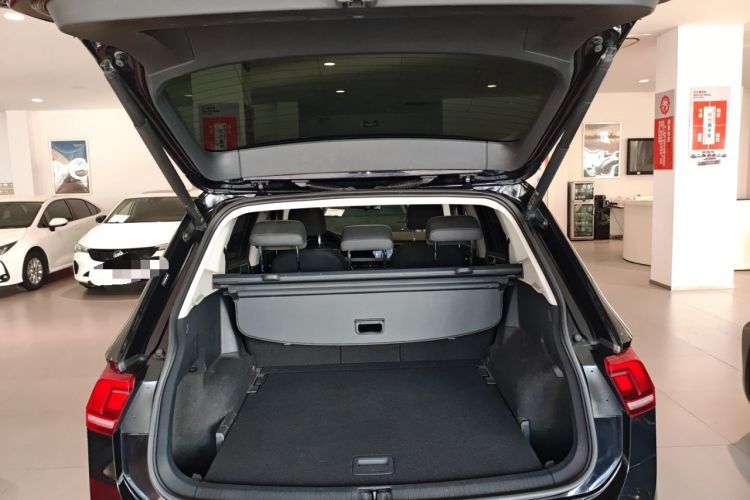 Used Volkswagen Tiguan L 2022 330TSI Automatic Two-Wheel Drive Smart Edition
