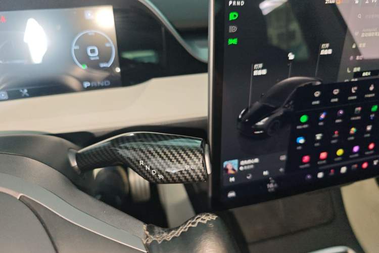 Used Tesla Model Y 2022 Performance High-Performance All-Wheel-Drive Version
