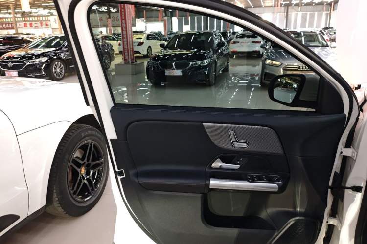 Used Mercedes-Benz GLA 2022 Second Facelift GLA 200
