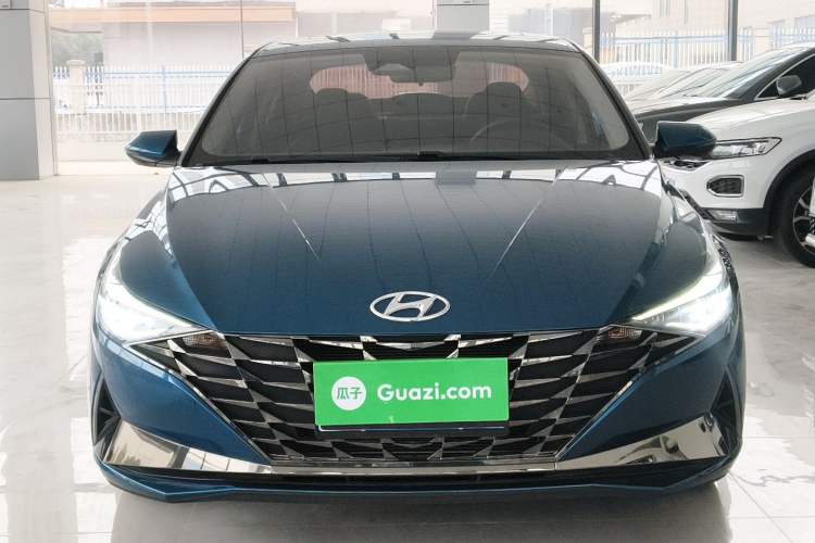 Used Hyundai Elantra 2021 1.5L CVT LUX Prestige Edition