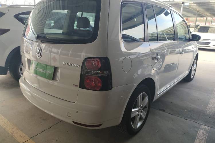 Used Volkswagen Touran 2015 1.4T DSG Comfort Edition 5 Seats
