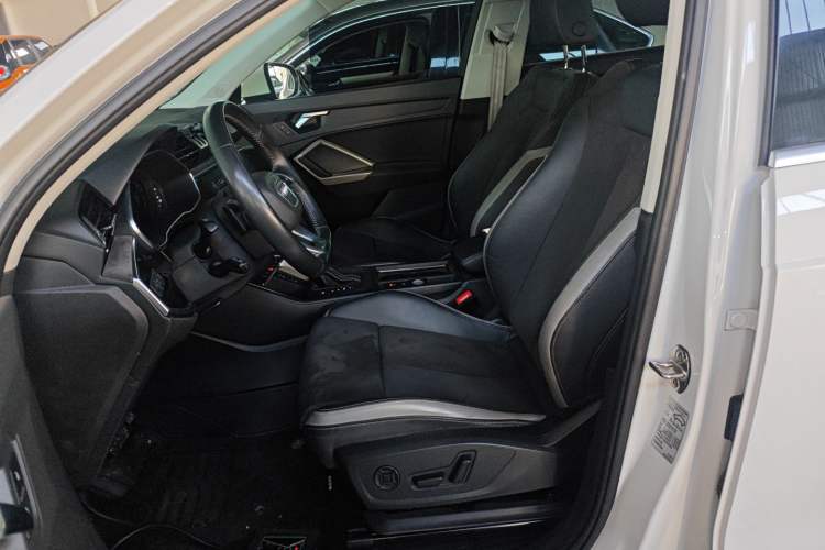 Used Audi Q3 2022 35 TFSI Fashion Dynamic Model