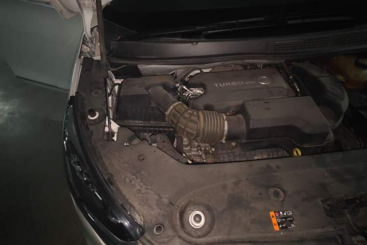 Used Buick GL8 2022 Avenir Aivia 7-Seater Deluxe Edition
