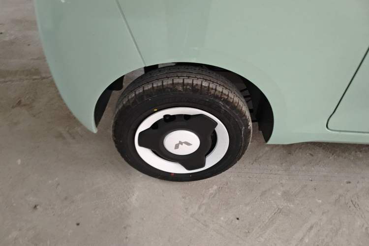 Used Wuling Hongguang MINIEV 2024 3rd Generation 215km Youth Edition