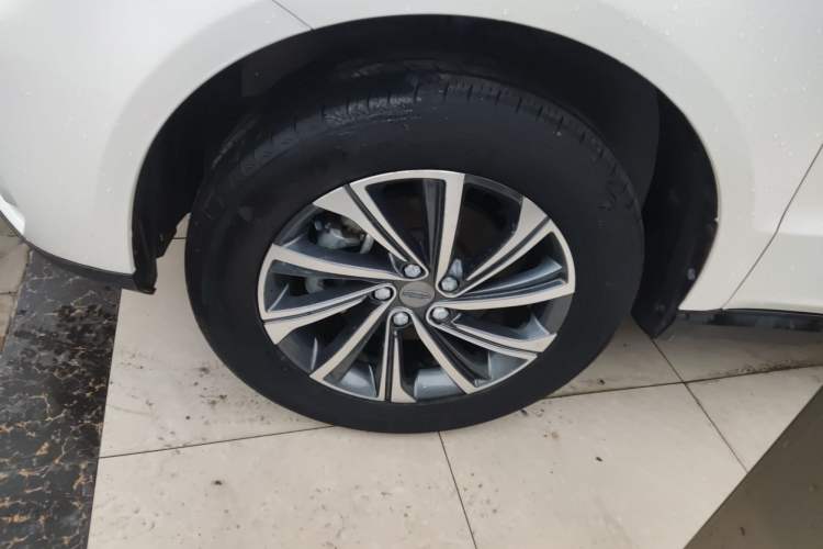 Used Geely Auto Vision X6 2020 1.4T CVT Luxury Edition
