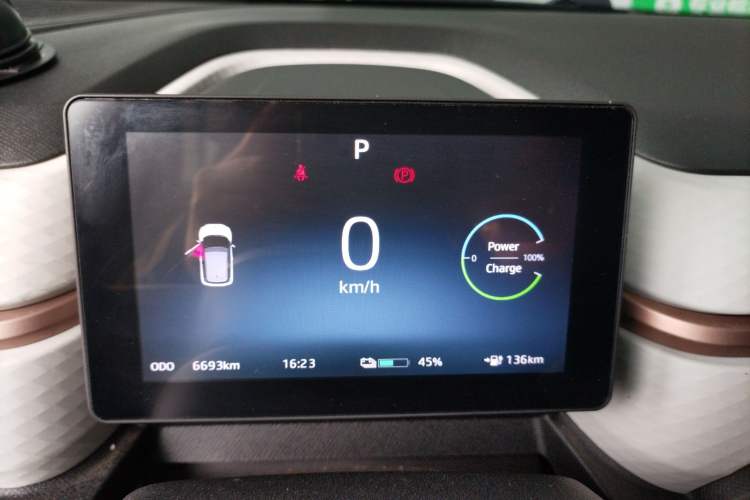 Used  E10X 2024 Charming Edition 301km Lite