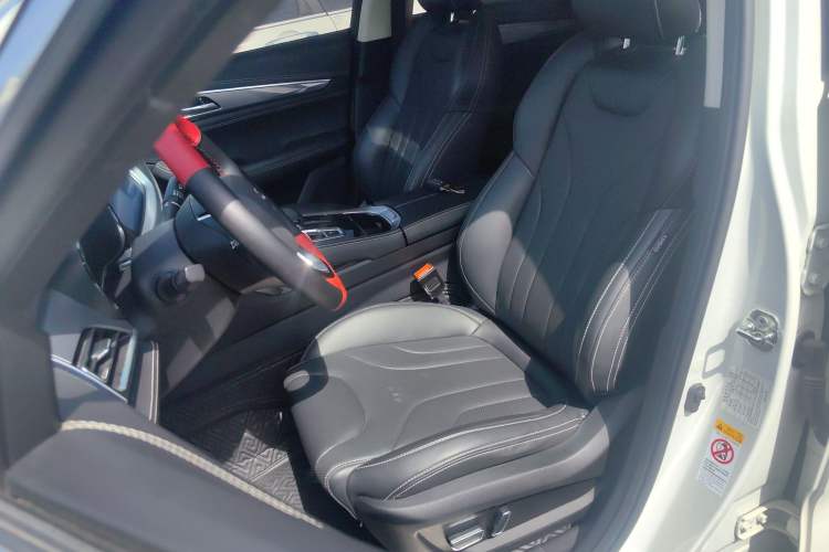 Used Changan CS85 COUPE 2019 1.5T DCT Dynamic Version China VI Standard
