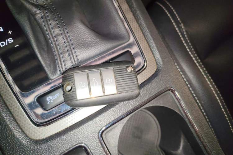 Used Roewe i6 2018 20T Automatic Internet ZhiZun Edition
