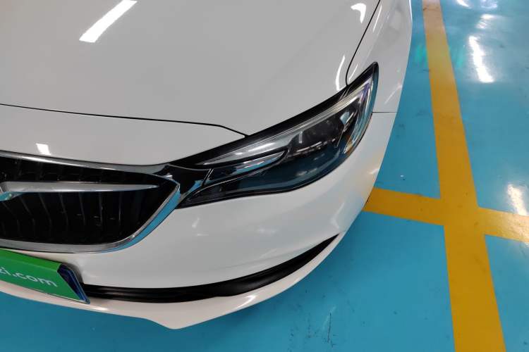 Used Buick GT 2018 18T Automatic Elite Model
