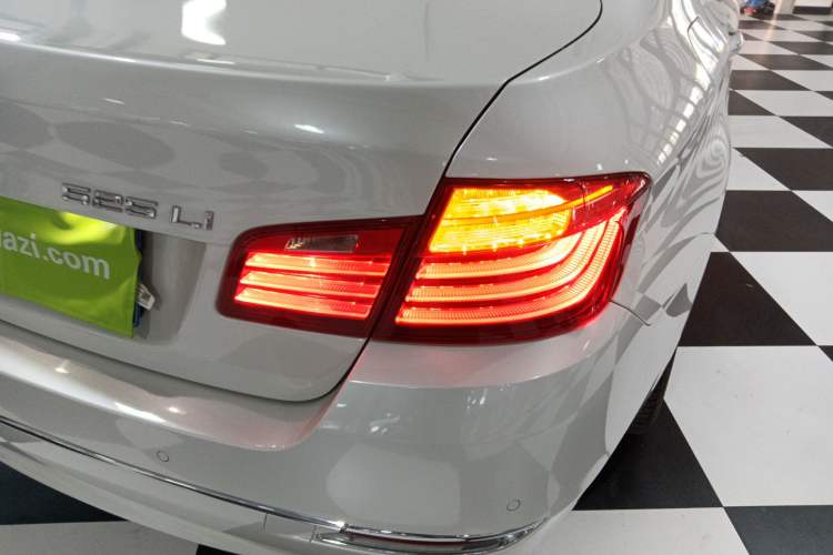 Used BMW 5 Series 2014 525Li Luxury Design Package
