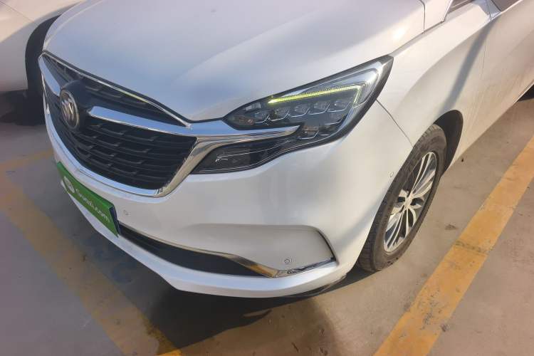 Used Buick GL8 2022 ES Landtrek 653T Luxury Edition