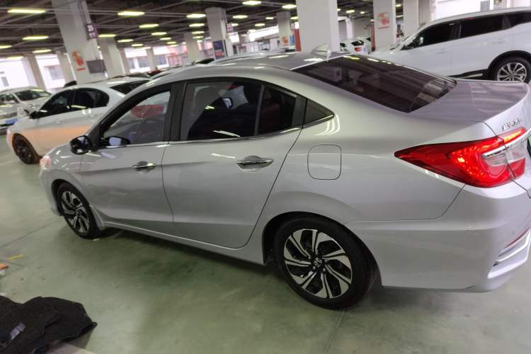 Used Honda Crider 2016 1.8L CVT Luxury Edition