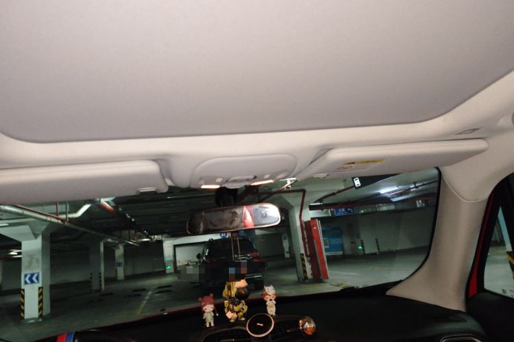 Used  Renegade 2019 220T Automatic Leading Edition
