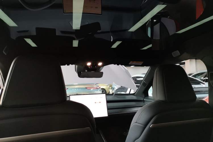 Used ONVO L60 2024 60 kWh Rear-Drive Version