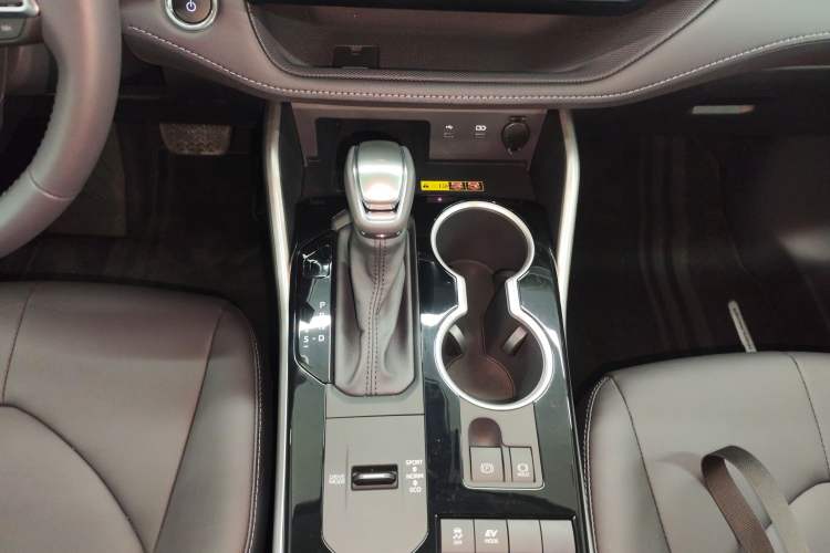 Used Toyota Highlander 