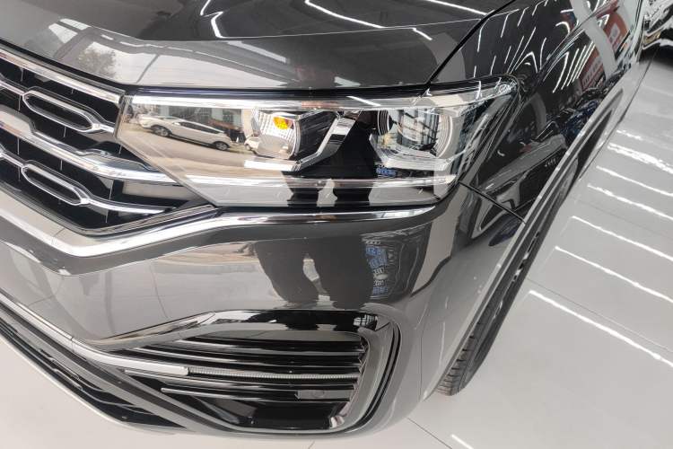 Used Volkswagen Tayron 2020 380TSI All-Wheel Drive R-Line Connected Version
