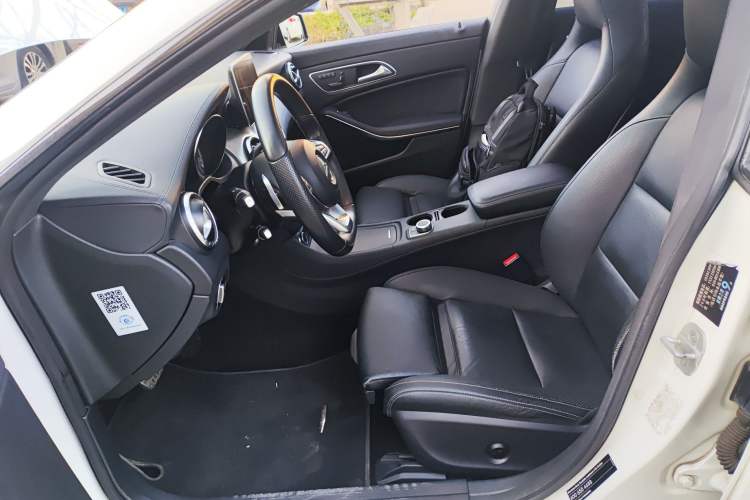 Used Mercedes-Benz CLA 2014 CLA 260 4MATIC
