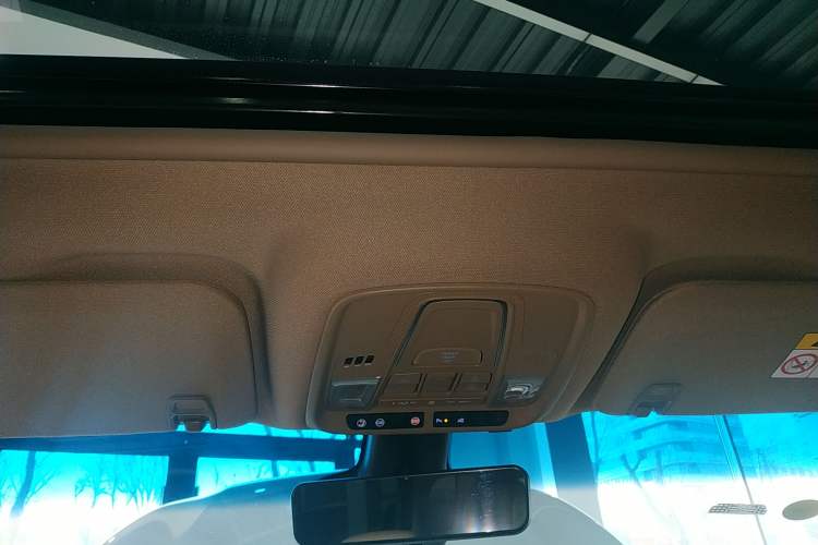 Used Buick GL8 2020 ES Land Cruiser 653T Luxury Edition