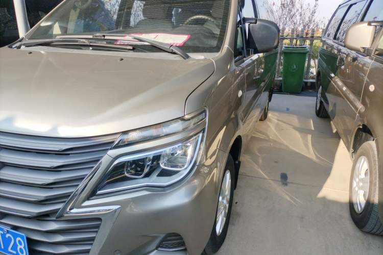 Used FORTHING Lingzhi 2019 M5L 1.6L 7-Seater Luxury Model China VI Standard
