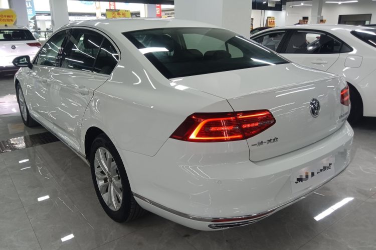 Used Volkswagen Magotan 2018 Facelift 330TSI DSG Luxury Model
