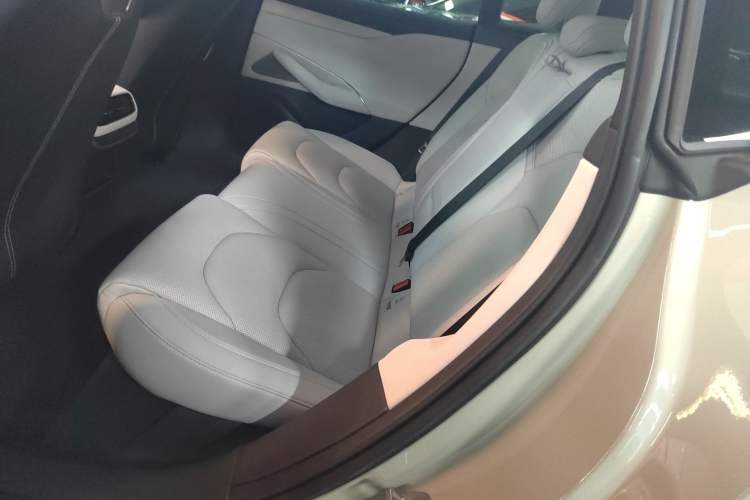 Used  SU7 2024 Four-Wheel Drive Ultra-Long Range Advanced Intelligent Driving Max Edition
