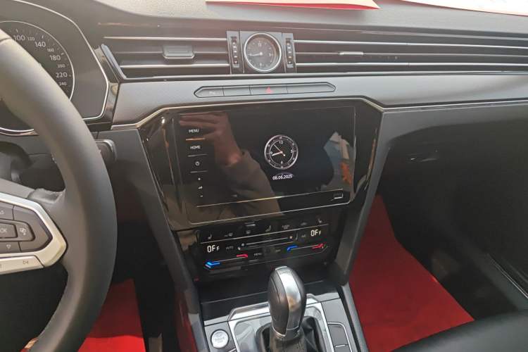 Used Volkswagen Magotan 2020 330TSI DSG Leading Model
