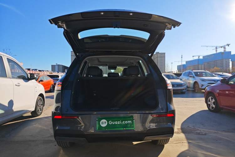 Used  E5 2024 530km Starship Edition
