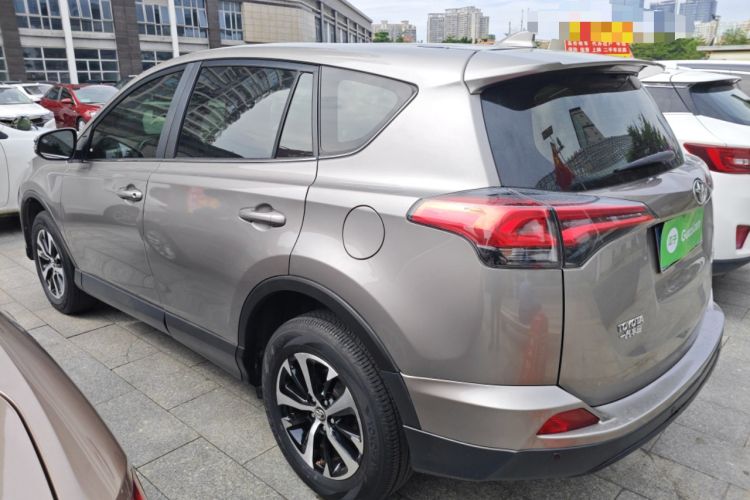 Used Toyota RAV4 2016 2.0L CVT Two-Wheel Drive Urban Edition China V Standard
